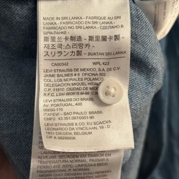 Levi’s Boyfriend Denim Button Up Collared Long Sleeve Top size Small - Picture 6 of 10
